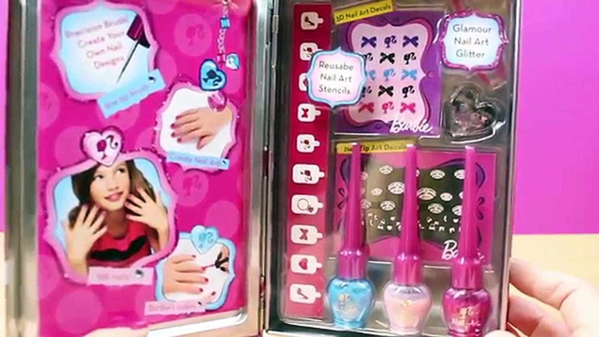 Juegos de barbie store de pintar uñas