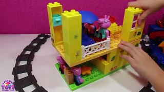 Little Girl Making Peppa Pig House And Train Station ◕ ‿ ◕ Peppa Pig Toys Video