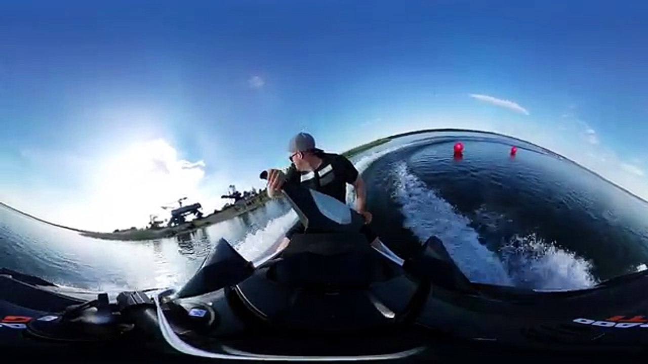 KiKA LIVE - Trau dich! 2017: Ben auf dem Jetski in 360°