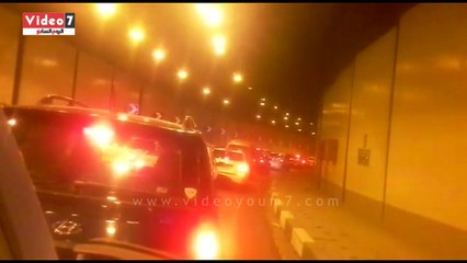 زحام مرورى بسبب سيارة ملاكى معطلة داخل نفق الأزهر