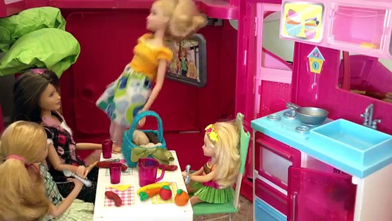 Barbie Series- Episode 2 | First Day Of School | Part 1