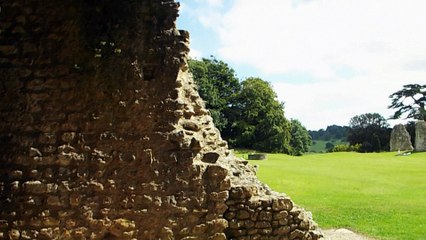Sherborne's Old Castle - Wandering in the Ruins