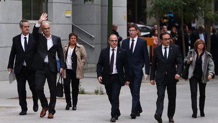 8 Katalan bakan hakkında tutuklu yargılanma kararı