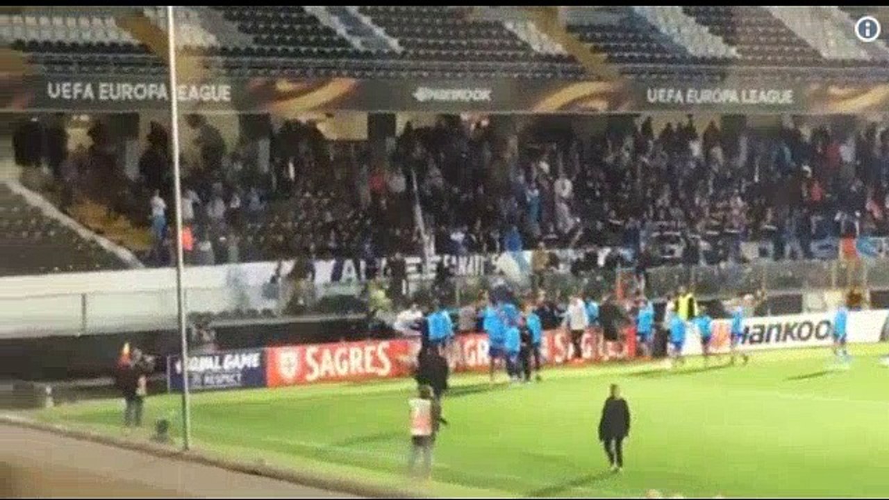 Altercation entre Evra et les supporters de l'OM avant le match d'Europa League