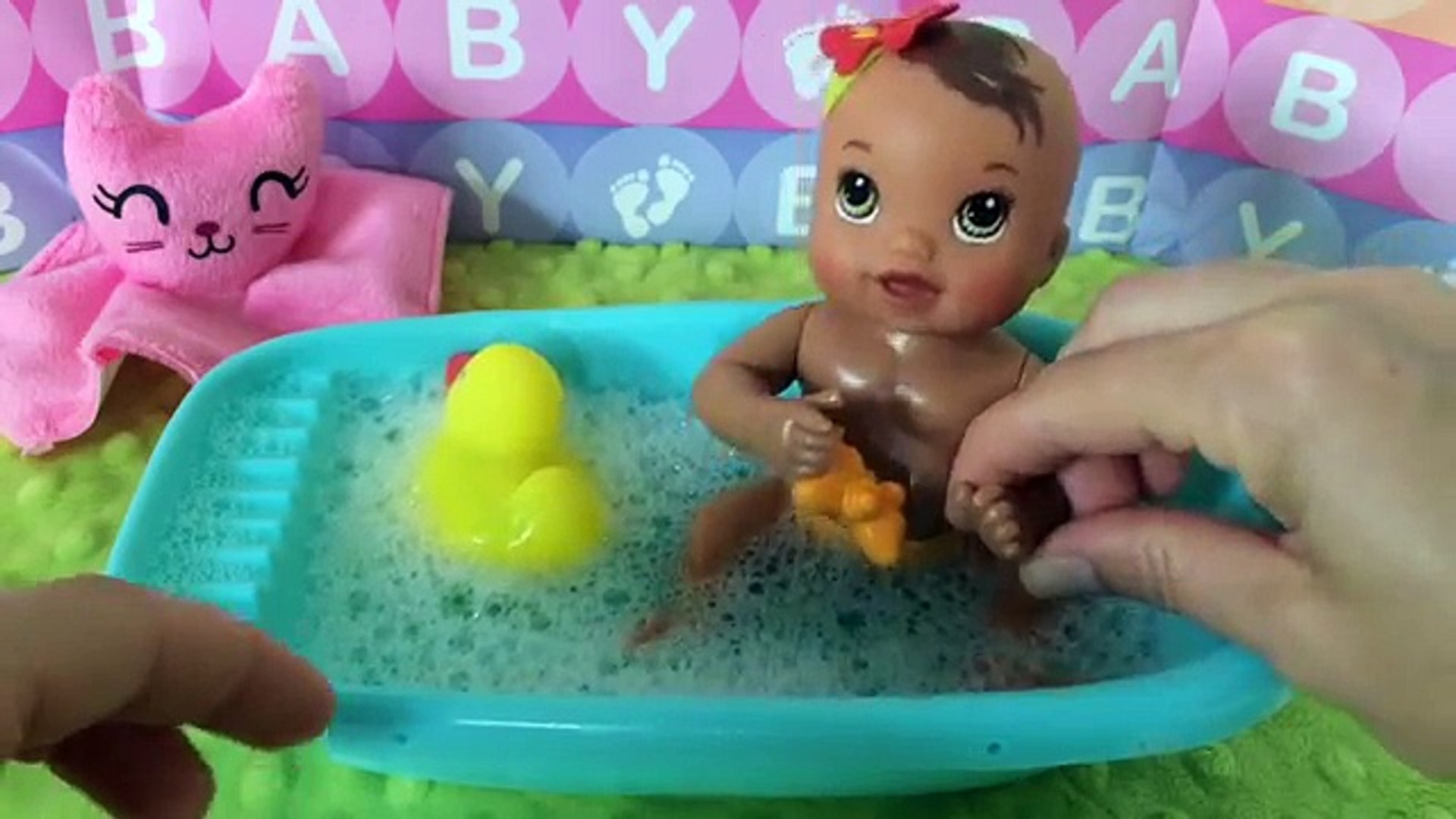 baby alive kicks and cuddles