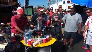 Homegating with Chicago Bears Legend Anthony “Spice” Adams and Giuliana Rancic