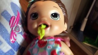 Silly Baby Alive Eating Play-doh Accident | Naiah and Elli Toys Show