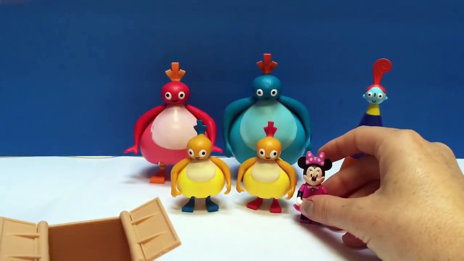 Twirlywoos figures set on sale