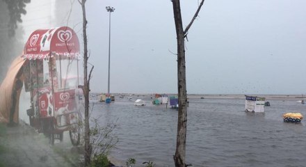 கனமழையால் மூழ்கியது மெரினா கடற்கரை- வீடியோ