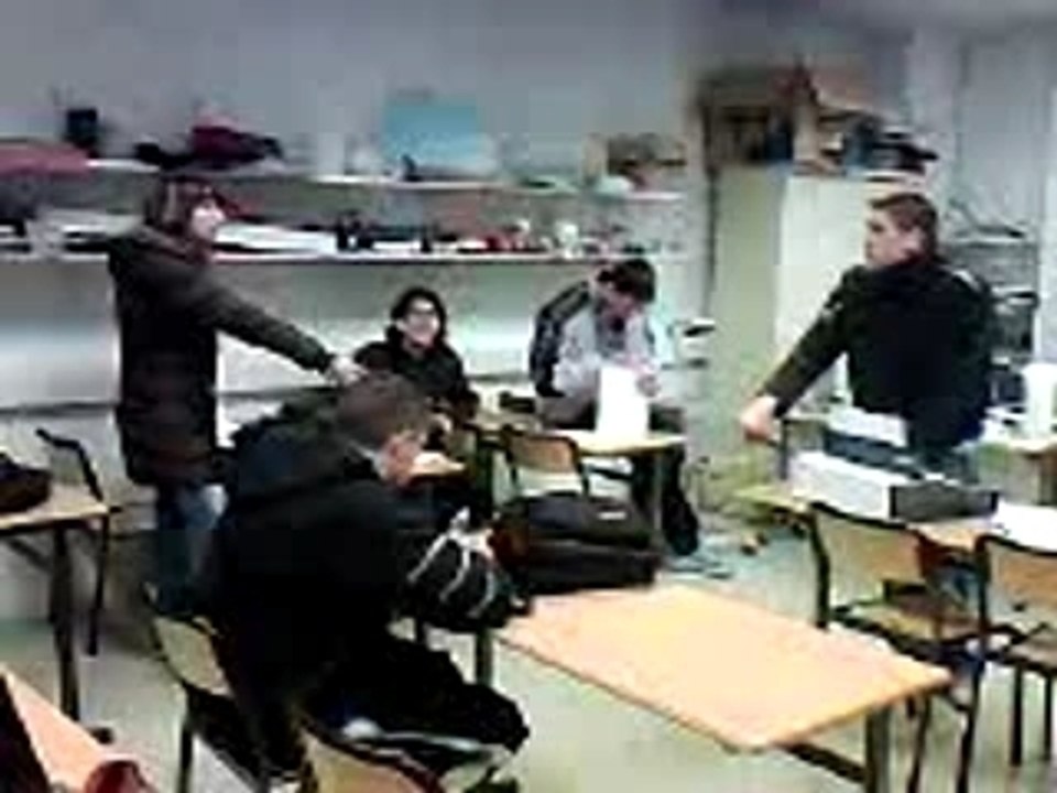 Ameute en cour