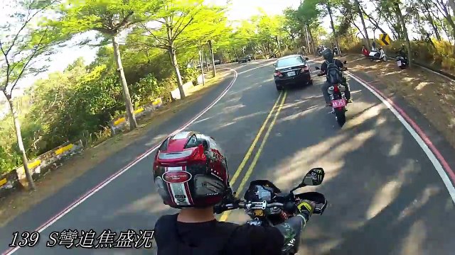 【重車 Fun 短片 - 追焦】追焦手 の 執著 (空拍 熱血 極限 重機 北宜 財茂彎 台三 天冷 139 gopro sj moto Tmax Srv CBR R1 )