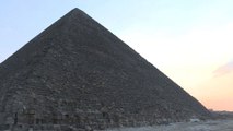 Egypte: découverte d'une cavité dans la pyramide de Khéops