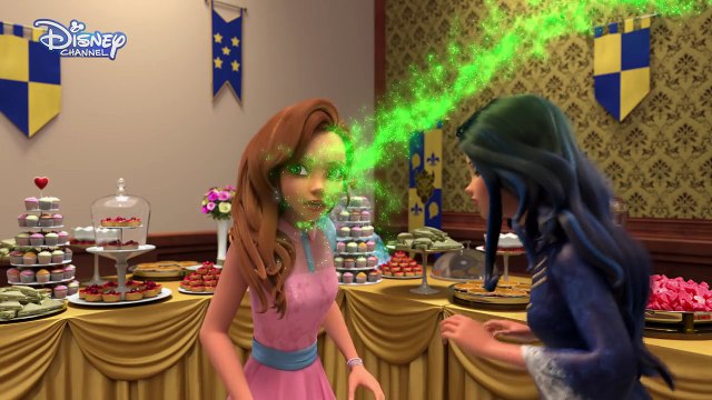 Descendants - Wicked World _ Talking Heads _ Official Disney Channel UK-rkpdB0KWsMQ