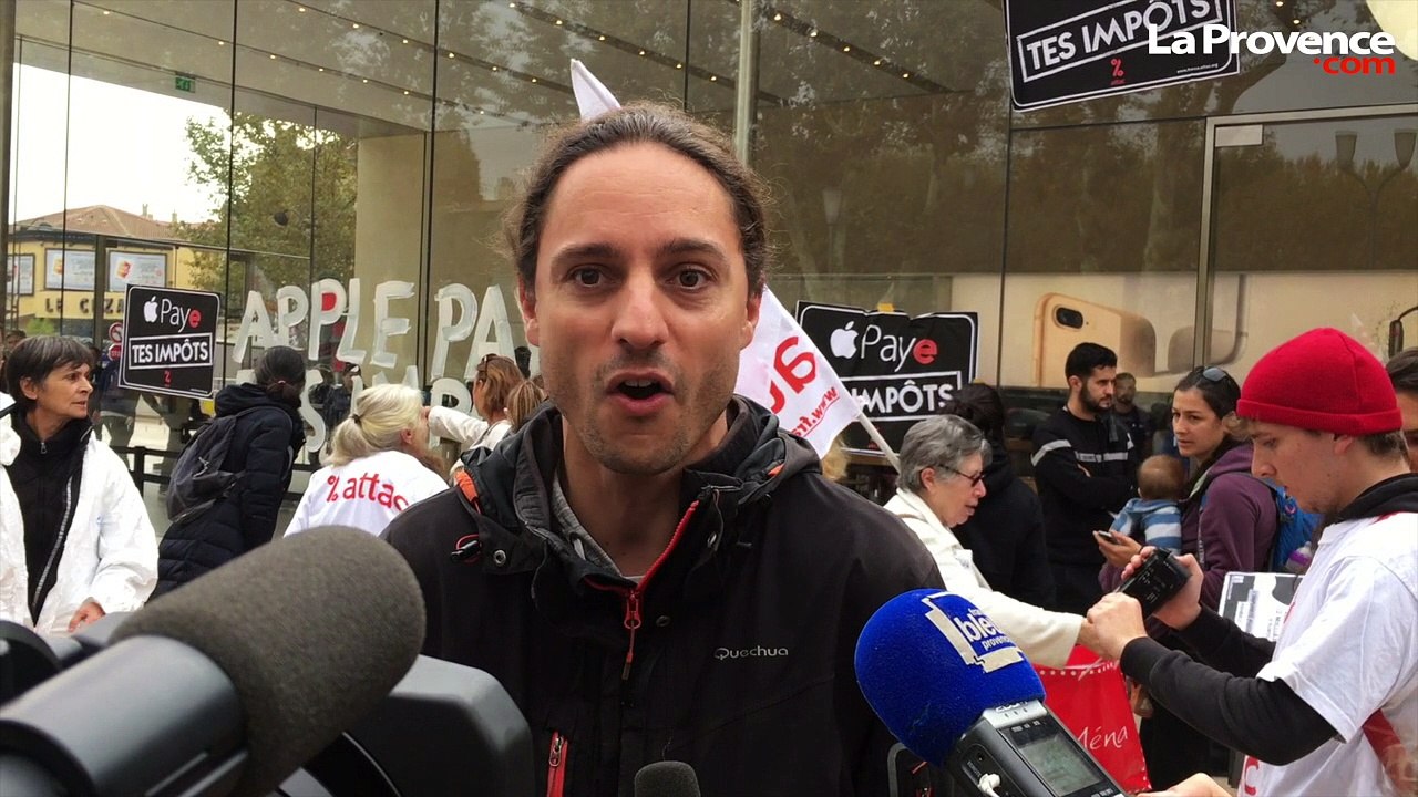 Aix : Attac manifeste devant l'Apple store avant la sortie de l'iPhone X