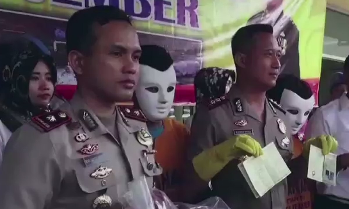 Fadholi dan Ayu Dijerat Dua Pasal KUHP