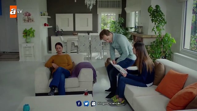Zengin dede arayan Defne! - Kırgın Çiçekler 84.Bölüm
