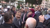 Başbakan Yardımcısı Çavuşoğlu Batı Trakya'da Rum Kadınla Sohbet Etti