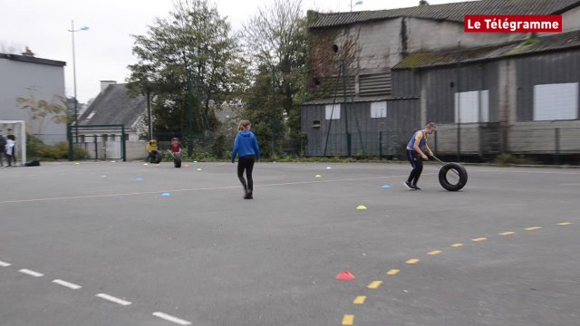 Quimperlé. Regards croisés sur le monde : une course de pneus
