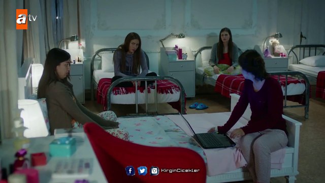 Eşyalarını arkadaşlarından kıskanan Meral! - Kırgın Çiçekler 85.Bölüm