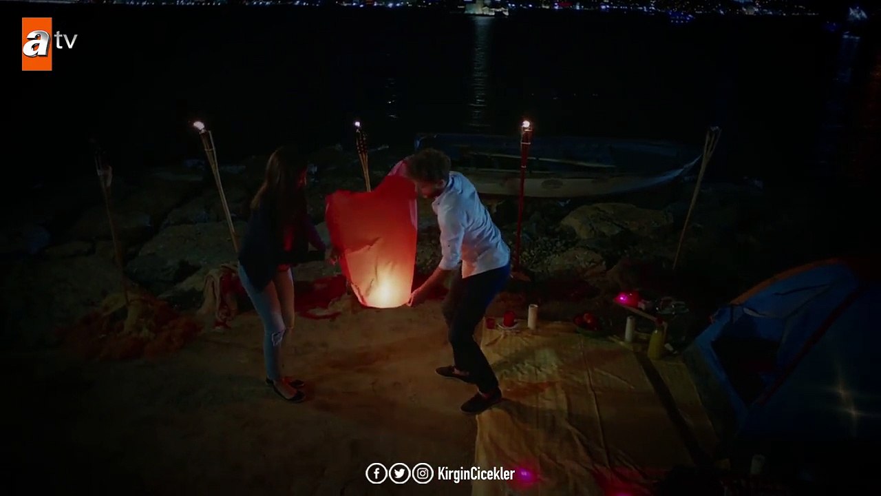 Serkan’dan Cemre’ye büyük sürpriz! (Son Sahne) - Kırgın Çiçekler 89.Bölüm (Yeni Sezon)