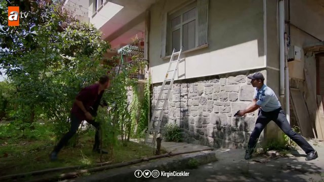 Komiser Ali, Eylül’ü kurtarıyor! - Kırgın Çiçekler 91.Bölüm