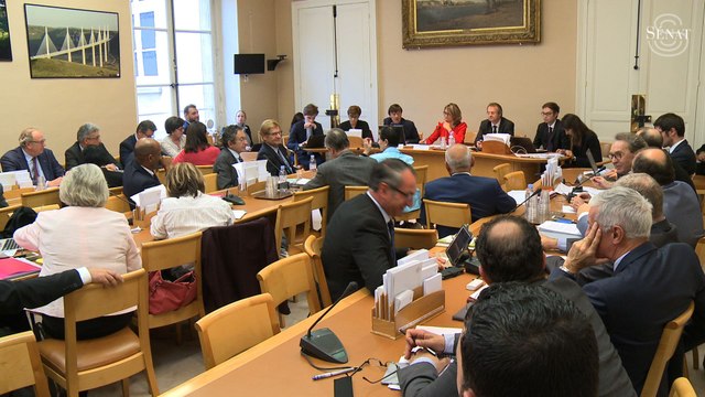 [Écologie] Fin de la recherche et de l'exploitation des hydrocarbures conventionnels et non conventionnels