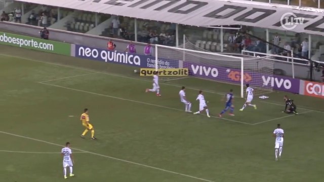 Relembre gol de Thiago Neves contra o Santos na Vila