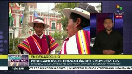 Mexicanos recuerdan a víctimas de la violencia este Día de Muertos