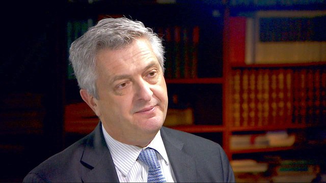 UN refugee chief urges solution to Rohingya crisis