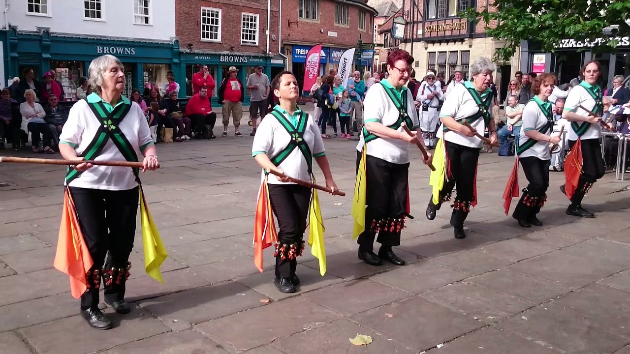 MORRIS DANCERS vid 10