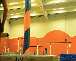 Henri Mauriès Salto Avant (Poutre)