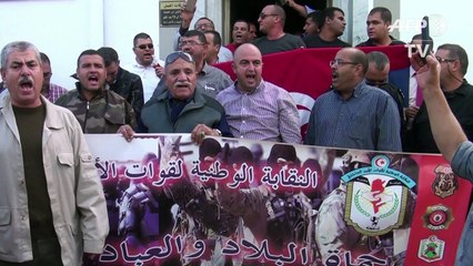 Tunisie: des policiers manifestent pour leur "protection"