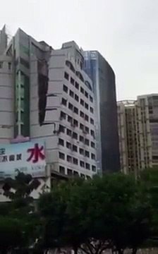 Ce building chinois s'effondre d'un coup sans raison apparente