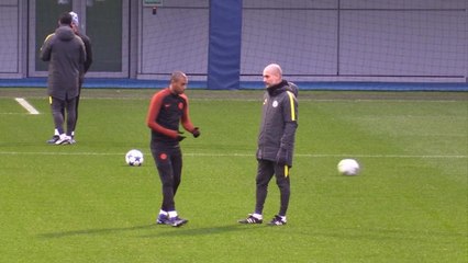 Fernandinho one of the best holding midfielders in the world - Guardiola