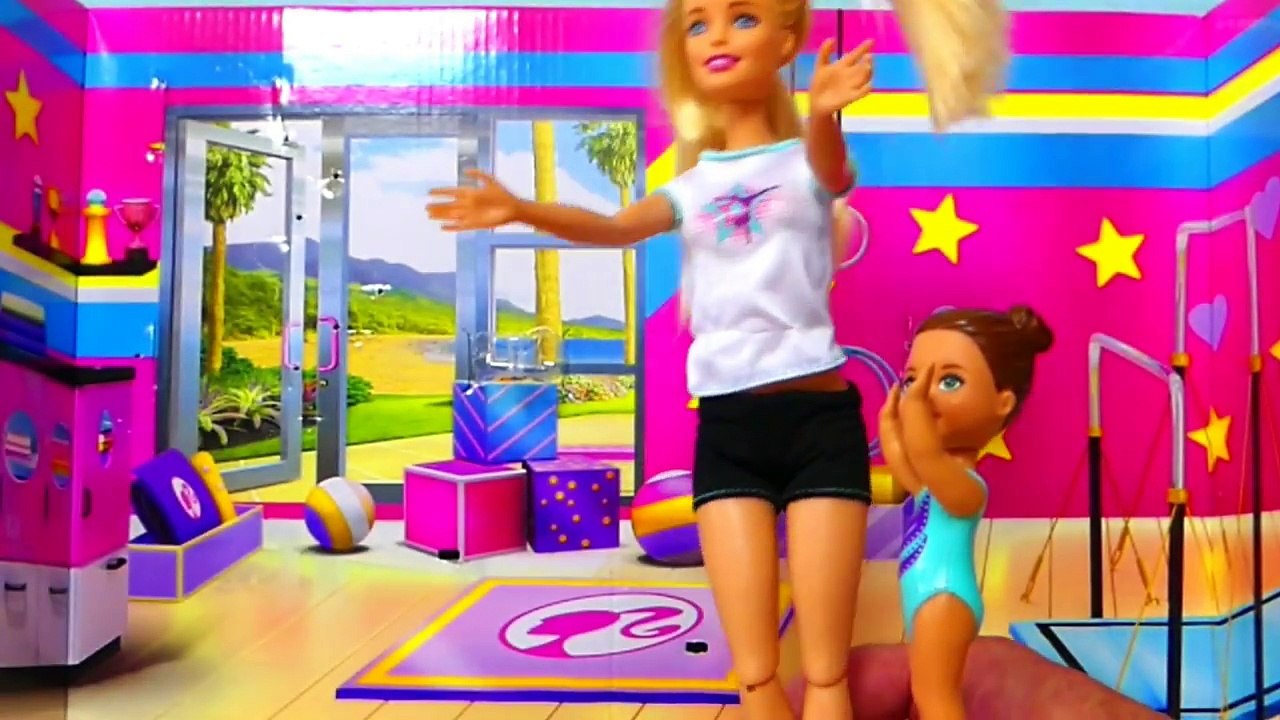 BARBIE  poupée  & GYMNASTIQUE  : Histoire en francais