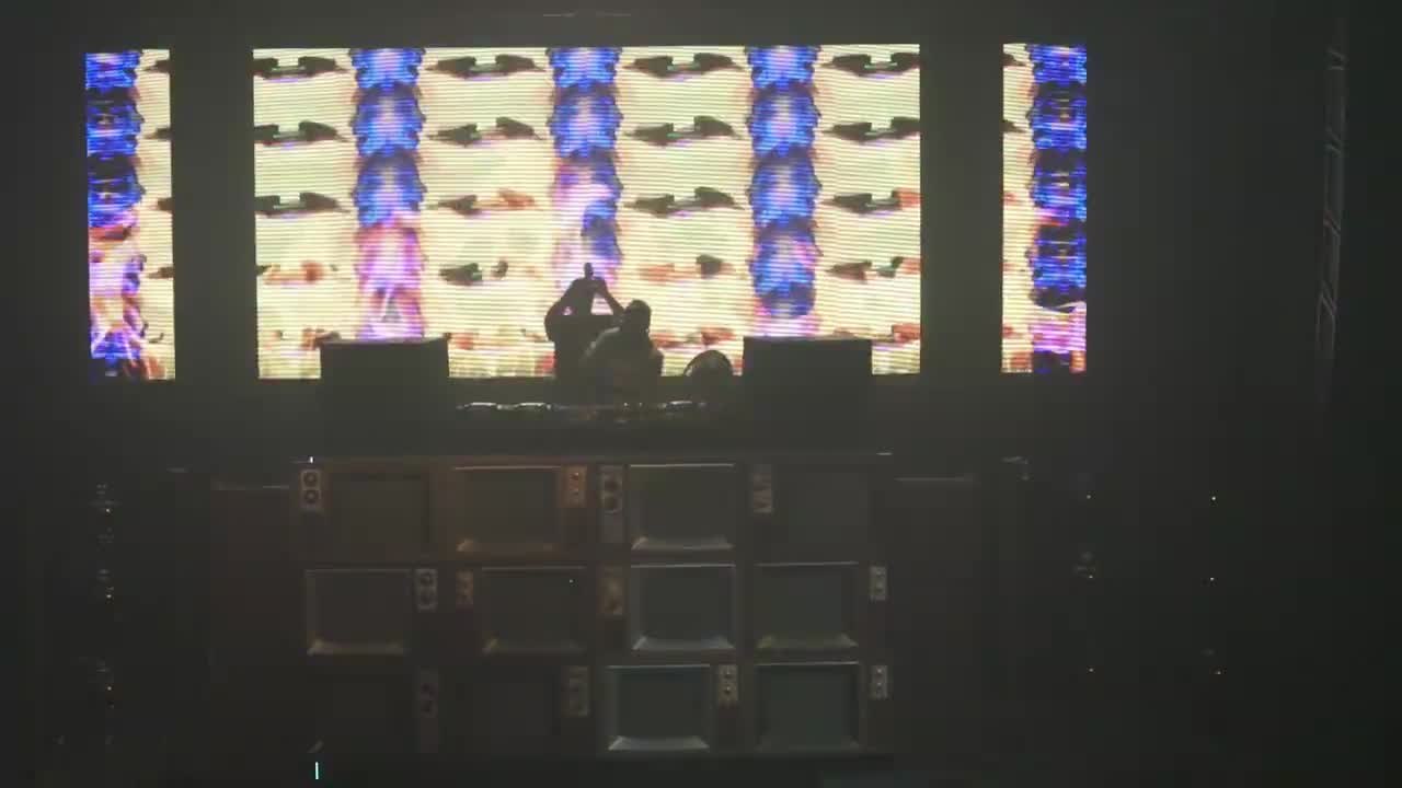 That moment when PARTY FAVOR brings out G-Eazy