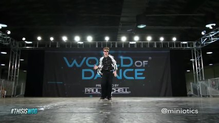 Holy sh*t they gave "Throwing Elbows" a whole new meaningCredit: Miniotics Dance Crew