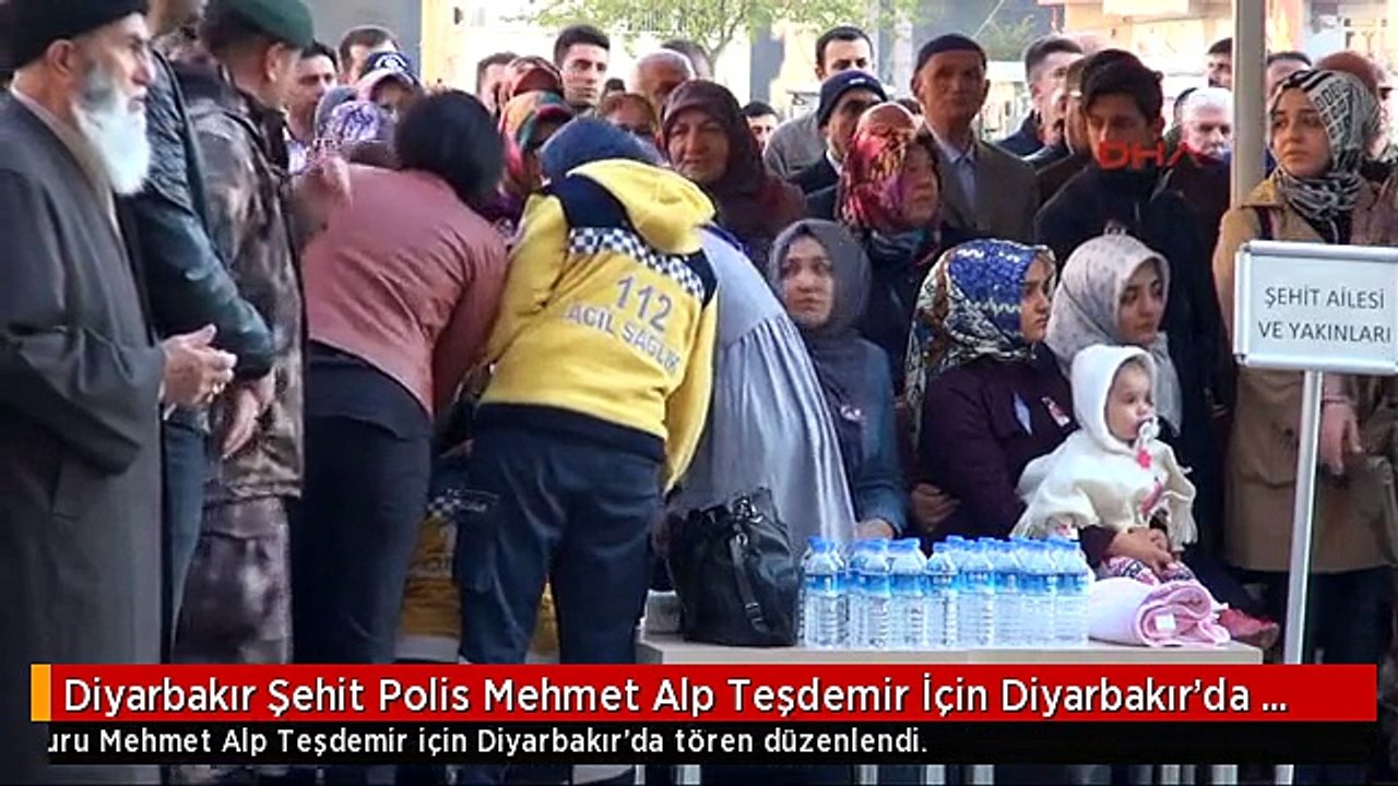 Diyarbakır Şehit Polis Mehmet Alp Teşdemir İçin Diyarbakır'da Tören Düzenlendi