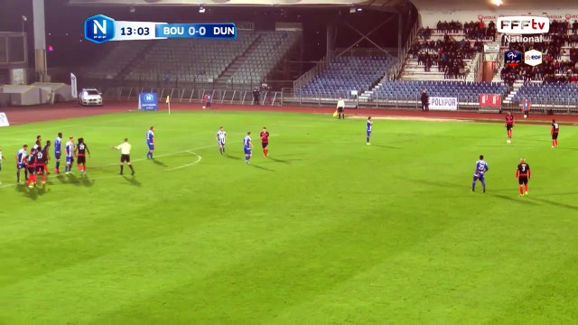 Coup franc très bien tiré par SENNEVILLE mais la reprise de la tête passe au dessus du but.