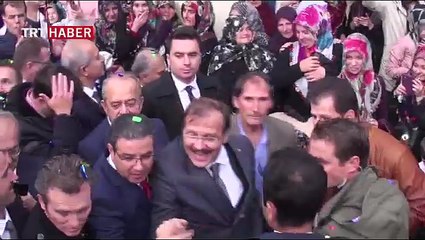 'Çavuşoğlu, öksüz ve yetim büyüdüğü köyünü başbakan yardımcısı olarak ziyaret etti'