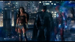 Justice League - How Many Of You Are There clip