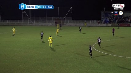 Carton Jaune pour Hilaire sur ce tacle en retard