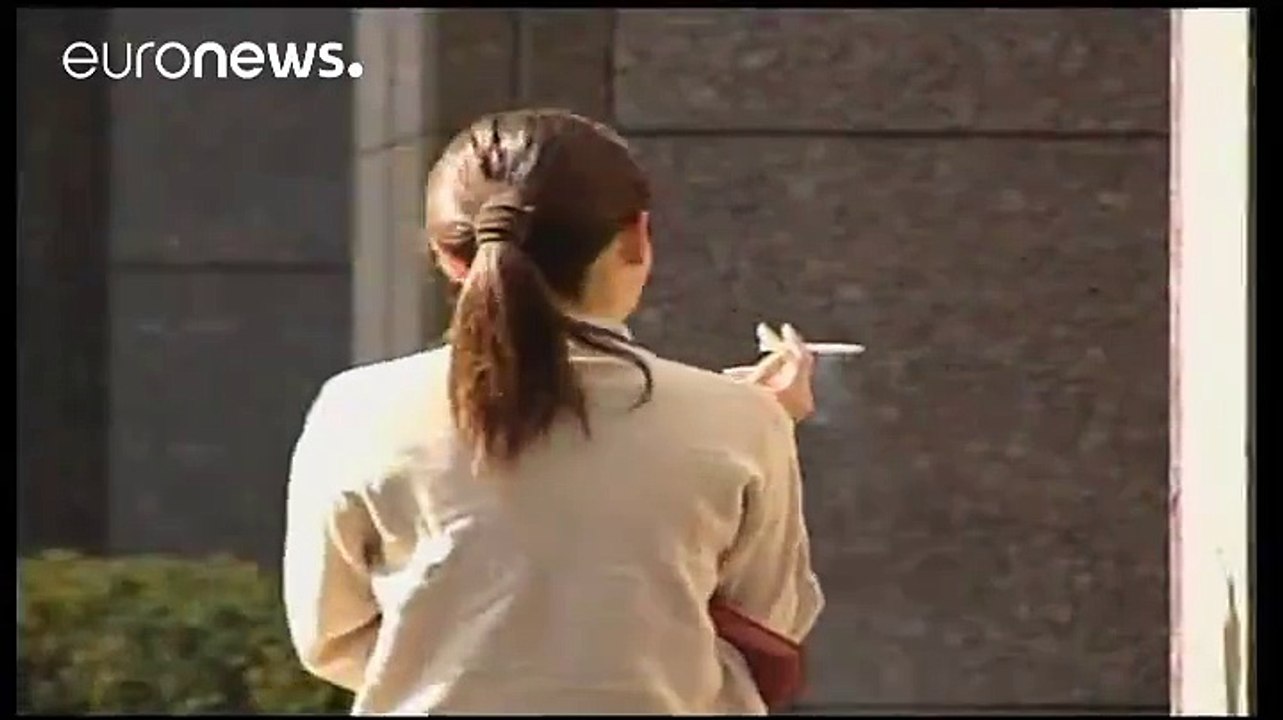 Japanese company gives non-smoking employees six extra days holiday a year