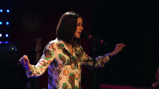 Marina Kaye - Umbrella - Le Grand Studio RTL