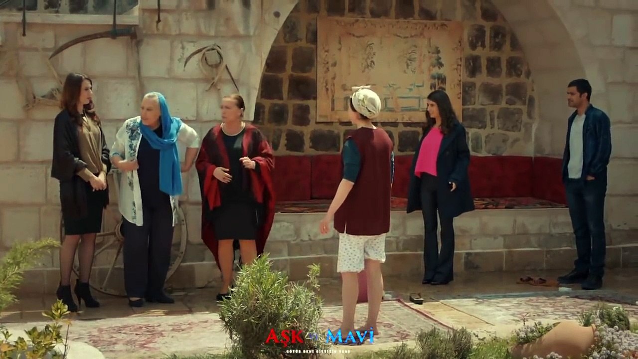 Aşk ve Mavi 27.Bölüm - Pembe, Hasibe’ den utanıyor!