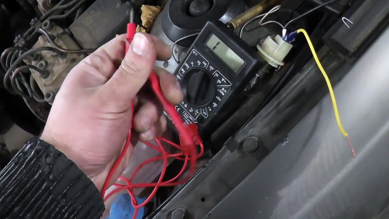 Не горит свет заднего хода на АУДИ 80,100. Проверка датчика з.х.,СХЕМА ...