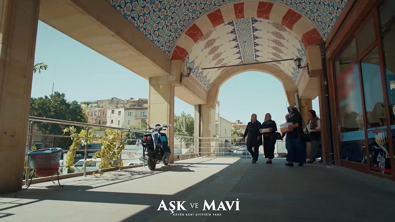 Aşk ve Mavi 39.Bölüm - Pöti Prens’e herkes giremez!