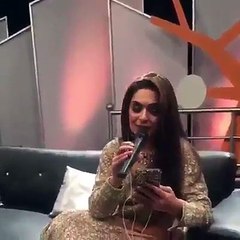 Meera Jee singing 'Titanic' song will leave you cringing
