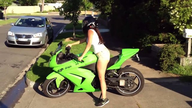 ASIAN GIRL DANCE WITH Ninja Kawasaki 250R Yoshimura Exhaust (Official Video)