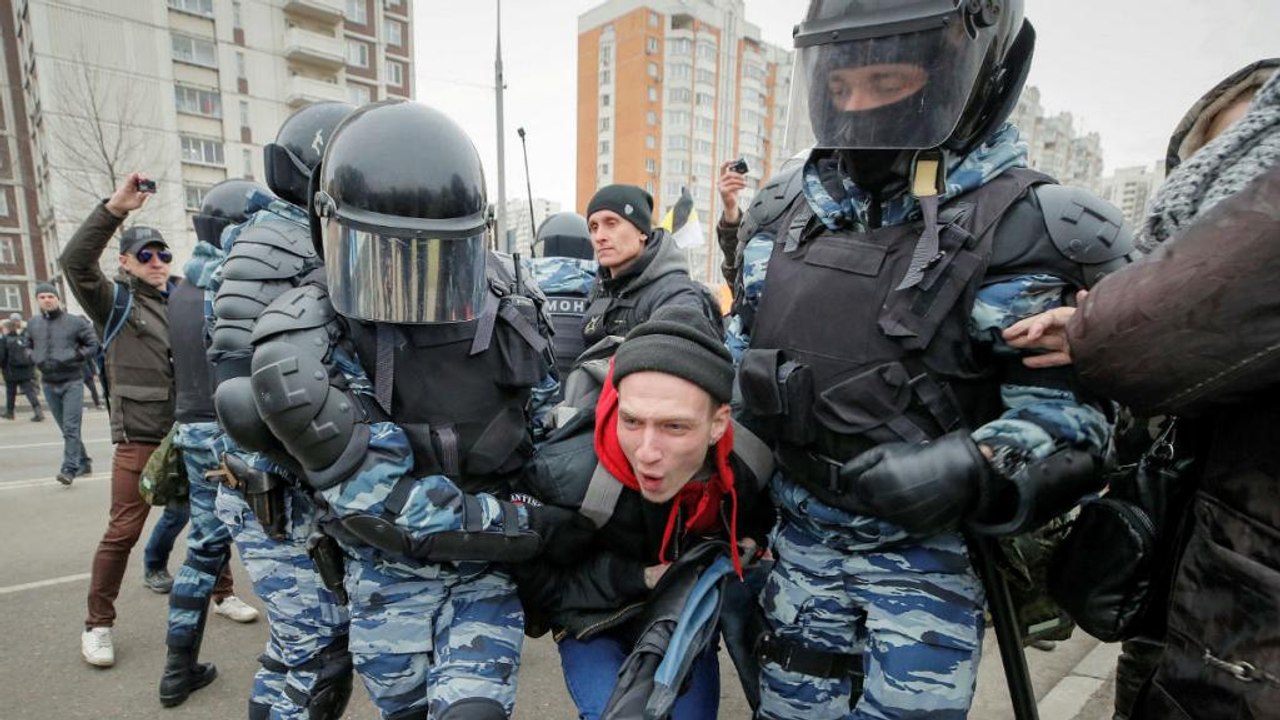 Russian far-right "Unity Day" march called off